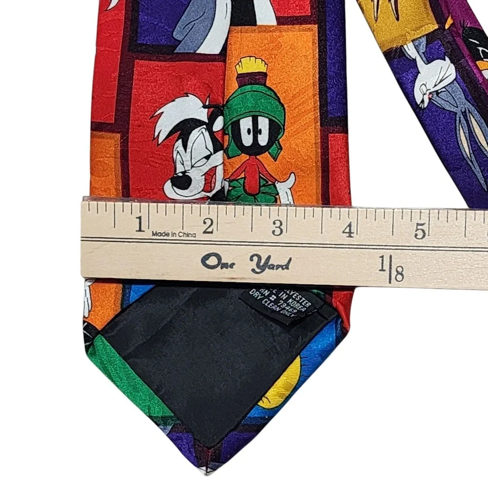 Looney Tunes Novelty‎ Tie Cartoon Characters Bugs Bunny Wile E. Coyote VTG